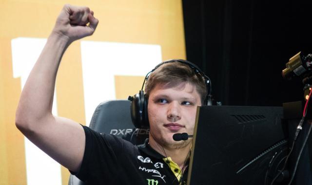 通过与学校 通过与学校