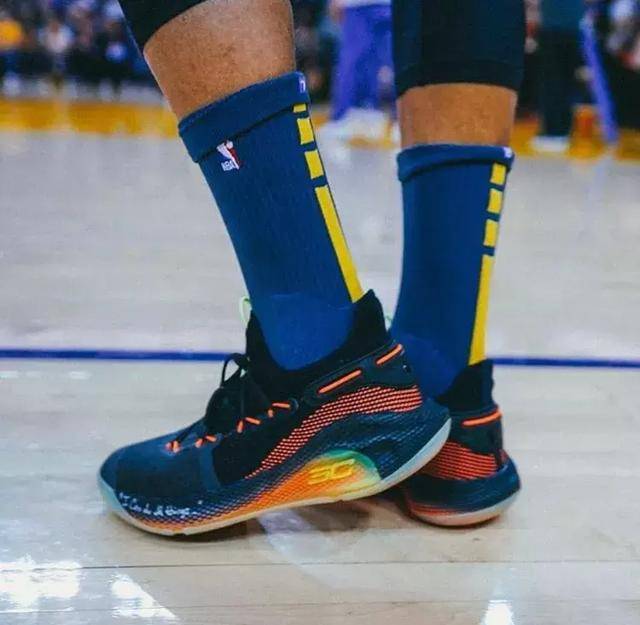 又能在半空 又能在半空